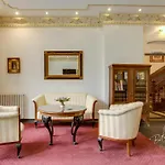 Hotel Am Goldenen Strauss 3*
