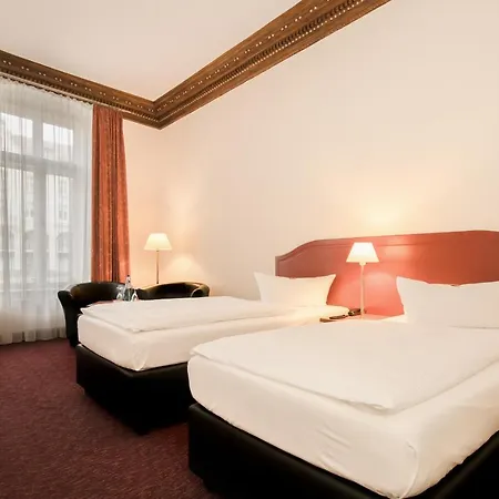 Akzent Am Goldenen Strauss Hotel Gorlitz