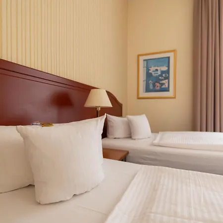 Hotel Akzent Am Goldenen Strauss