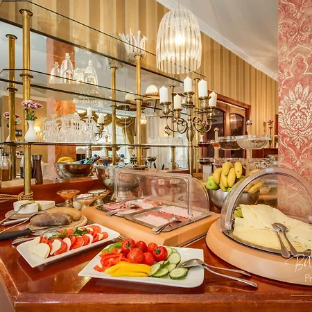 Отель Akzent Am Goldenen Strauss Гёрлиц