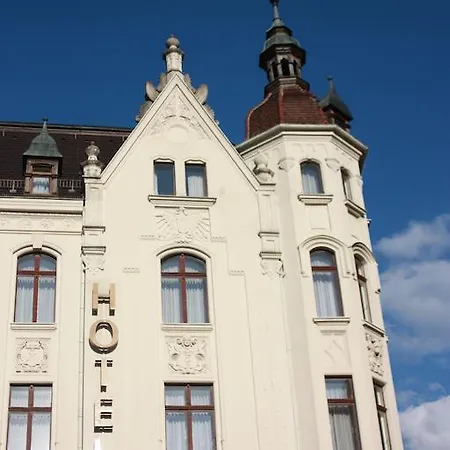 Akzent Am Goldenen Strauss 3* Гёрлиц