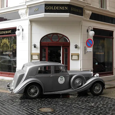 Отель Akzent Am Goldenen Strauss Гёрлиц