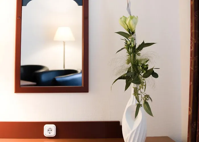 Akzent Am Goldenen Strauss 3* غورليتز