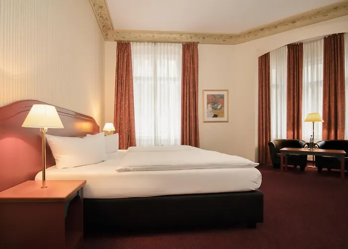 Akzent Am Goldenen Strauss غورليتز