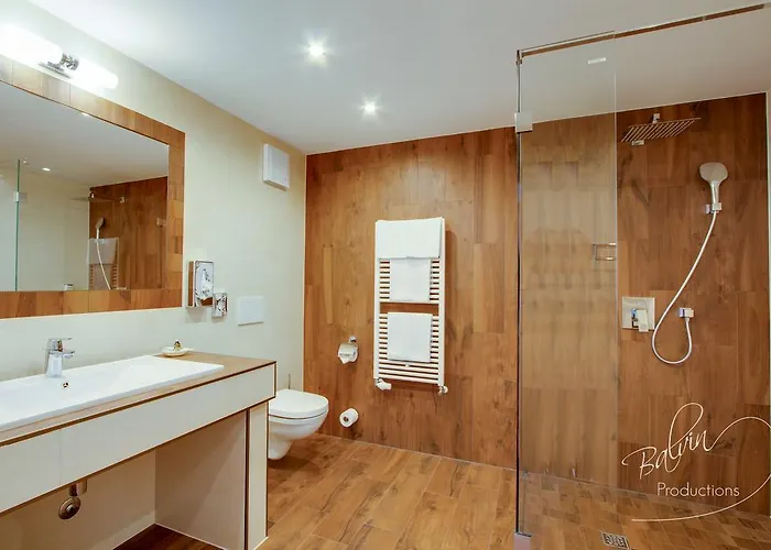 فندق Akzent Am Goldenen Strauss 3*