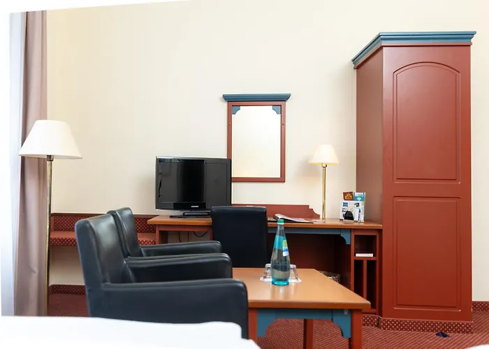 Akzent Am Goldenen Strauss فندق 3*