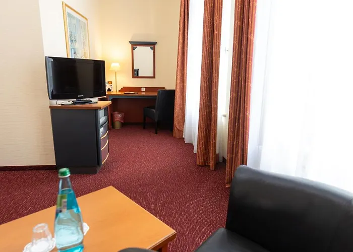 Akzent Am Goldenen Strauss فندق غورليتز