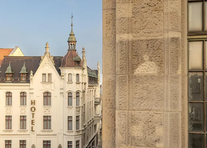 Akzent Am Goldenen Strauss غورليتز