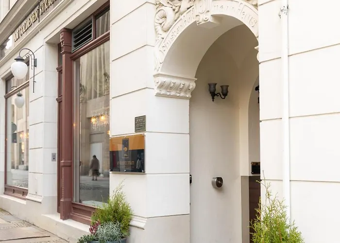 Akzent Am Goldenen Strauss فندق 3*