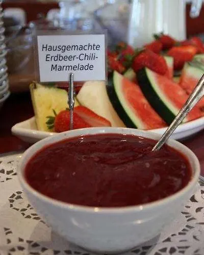 Akzent Am Goldenen Strauss 3* غورليتز