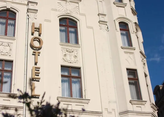 Akzent Am Goldenen Strauss غورليتز